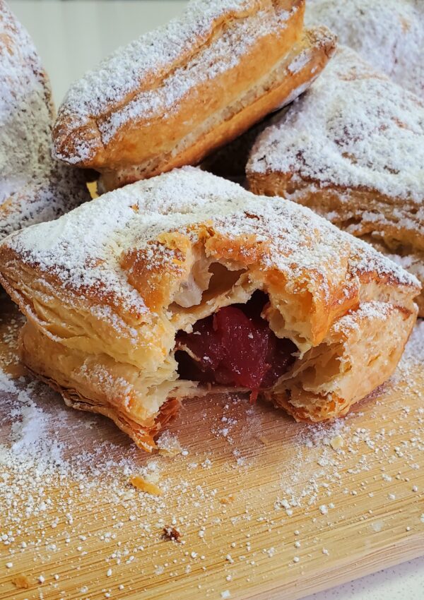 puerto rican pastelillos de guayaba