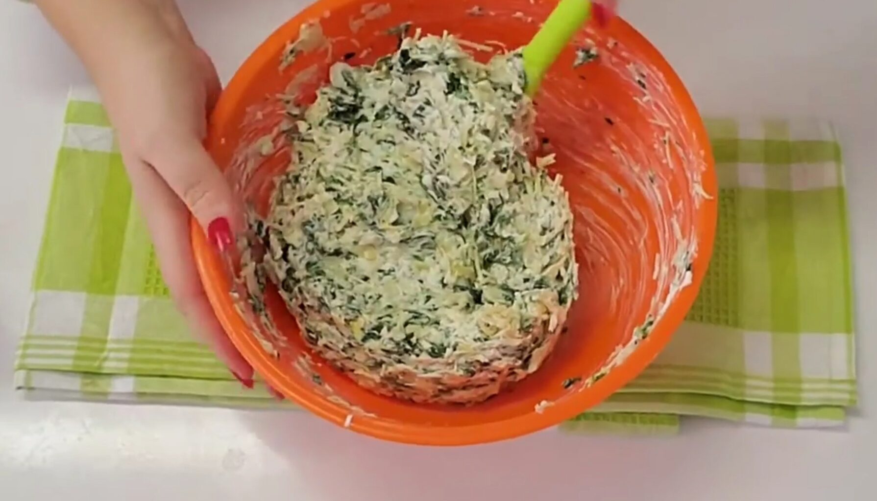 creamy spinach artichoke dip